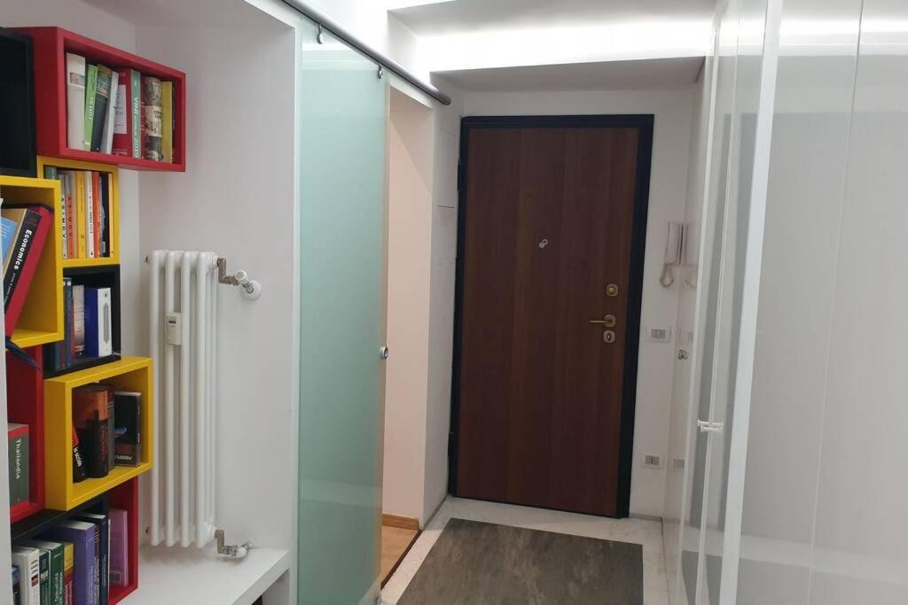 מילאנו Your Lovely Home, Porta Venezia-1 Queen Bed, 3 Single Beds, 1 Sofa Bed- מראה חיצוני תמונה