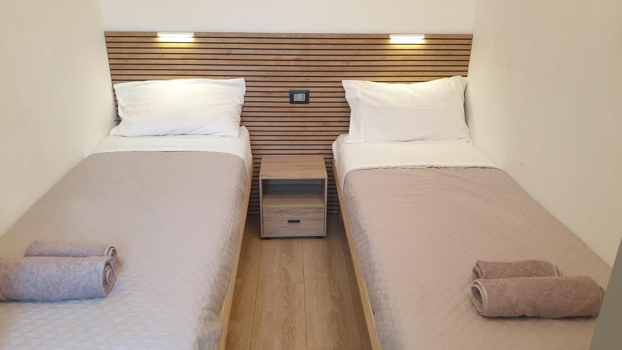 מילאנו Your Lovely Home, Porta Venezia-1 Queen Bed, 3 Single Beds, 1 Sofa Bed- מראה חיצוני תמונה