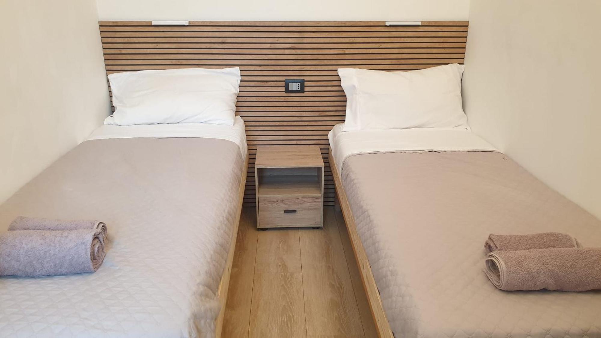 מילאנו Your Lovely Home, Porta Venezia-1 Queen Bed, 3 Single Beds, 1 Sofa Bed- מראה חיצוני תמונה